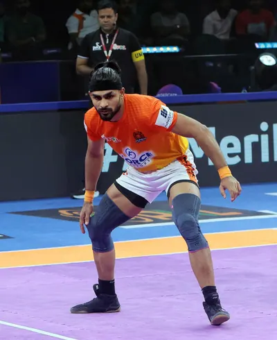 Commanding all-round performance guides Puneri Paltan to mammoth 22-point victory over Gujarat Giants