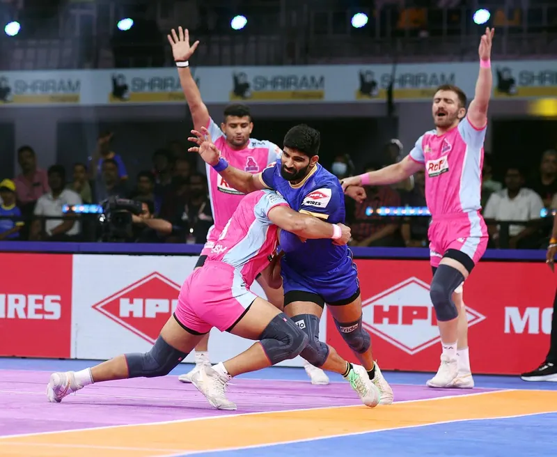 PKL 12: Jaipur Pink Panthers Edge Out Haryana Steelers in Thrilling 1-Point Win